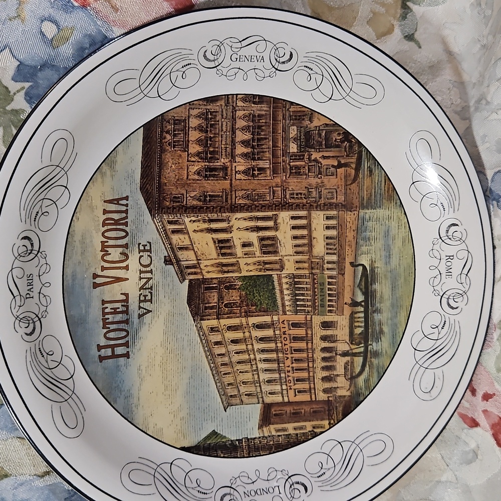 CERTIFIED INTERNATIONAL Pamela Gladding 10" Dinner Plate - Hotel Victoria Venice